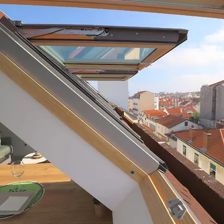 Apartman Nice And Bright Studio Two Steps Away From The Beach In - Welkeys
