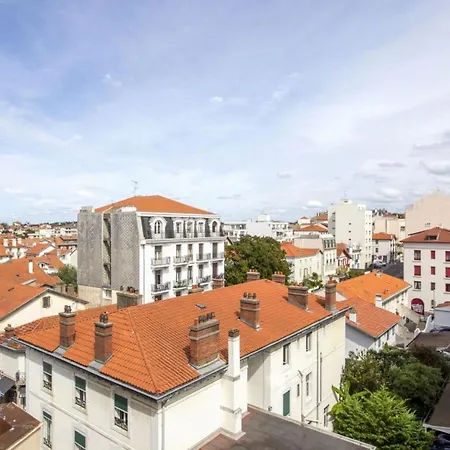 Apartman Nice And Bright Studio Two Steps Away From The Beach In - Welkeys Biarritz